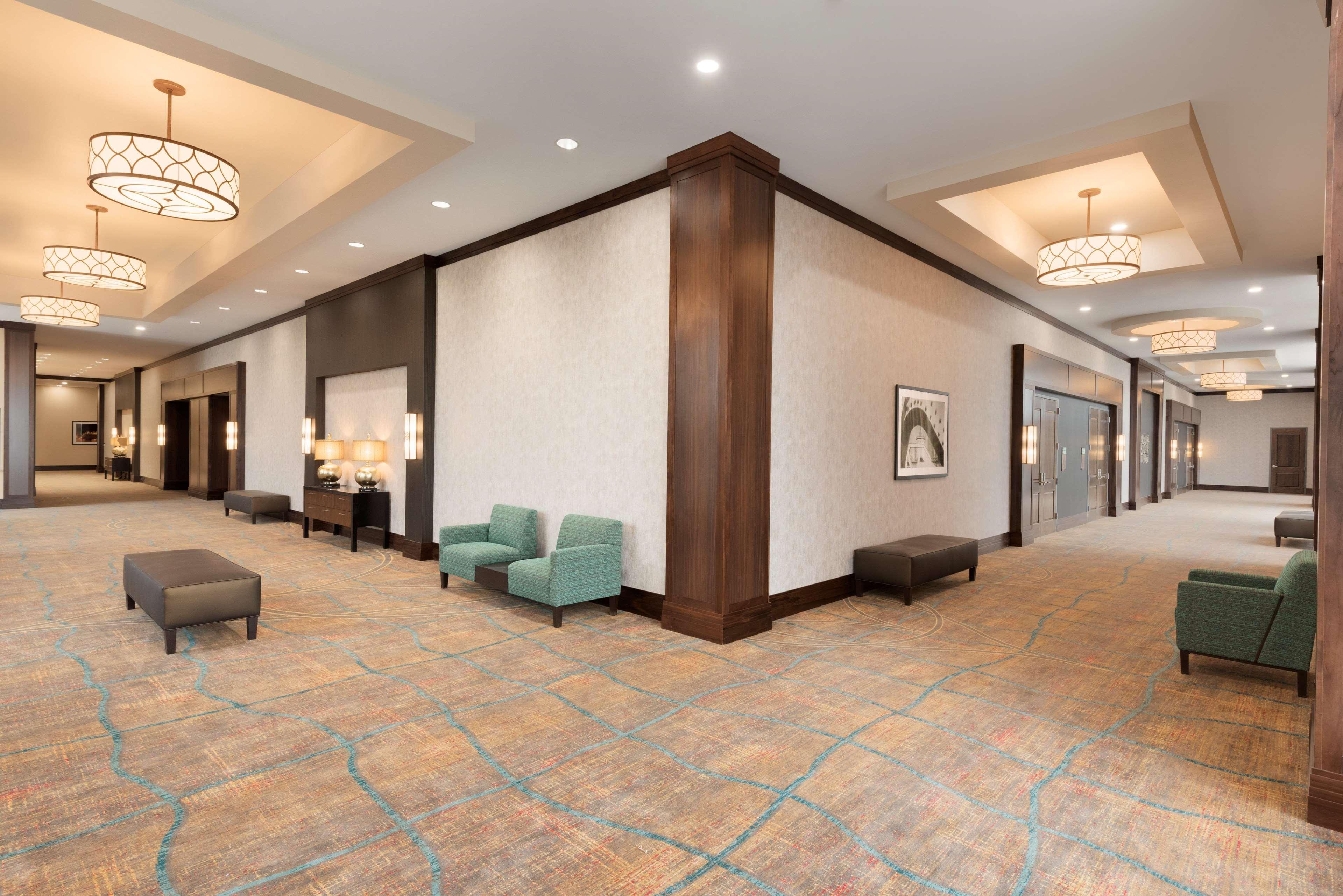 Embassy Suites By Hilton Chicago Naperville Exteriör bild