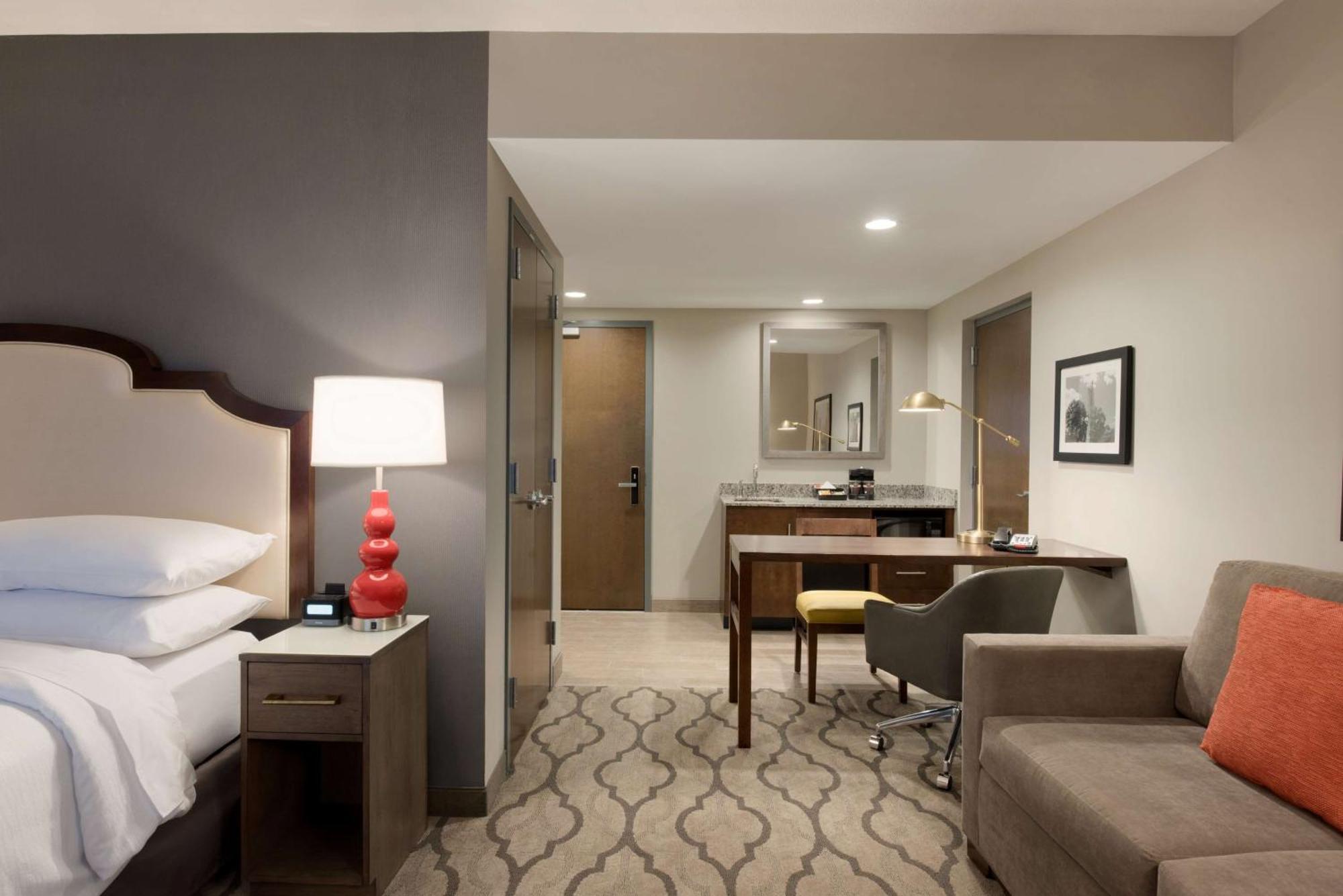 Embassy Suites By Hilton Chicago Naperville Exteriör bild